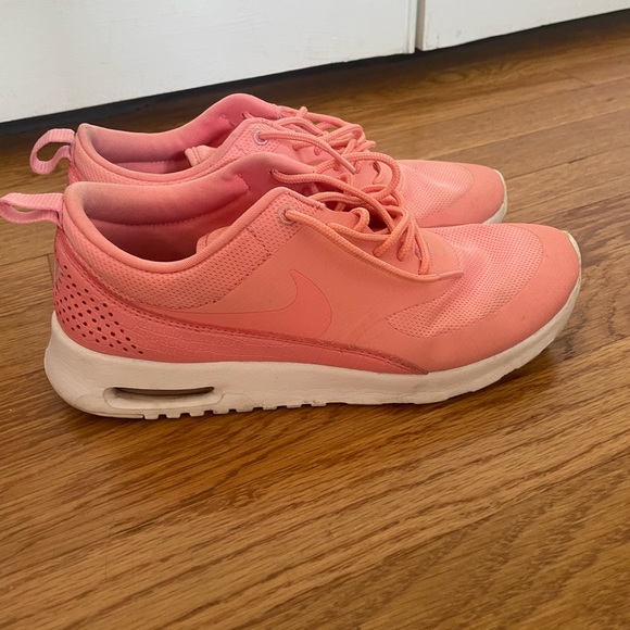 Nike Air Max Thea size 8.5 Women’s - Picture 1 of 4